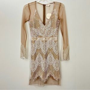 White and Tan Lace Dress, NWT -Small